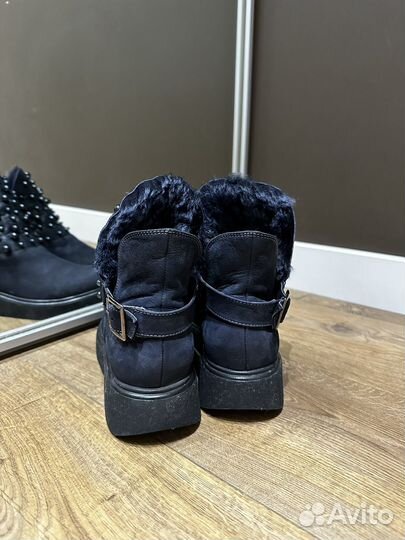 Ботинки женские