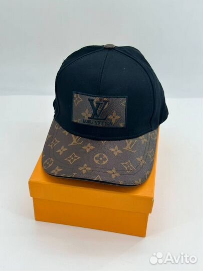 Мужская кожаная кепка