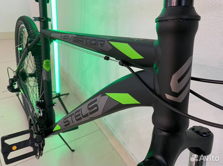 Велосипед горный Stels Navigator 27,5