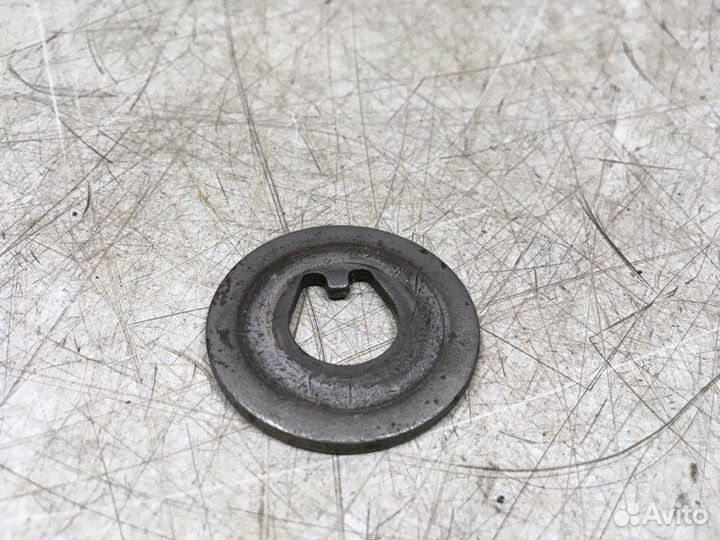 Шайба задней ступицы упорная Audi 100 C4