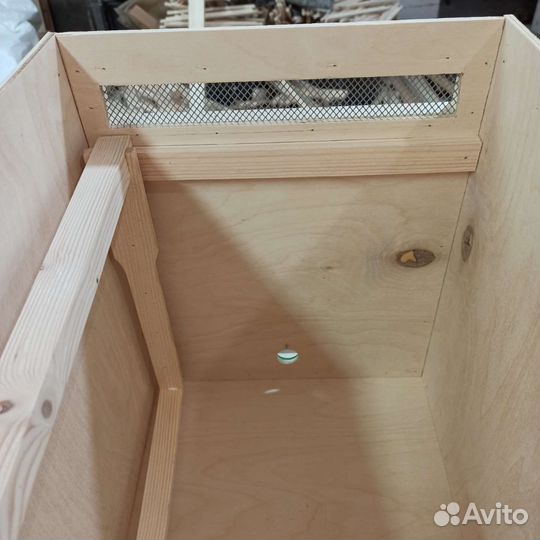 Ящики под пчелопакеты, рамконосы
