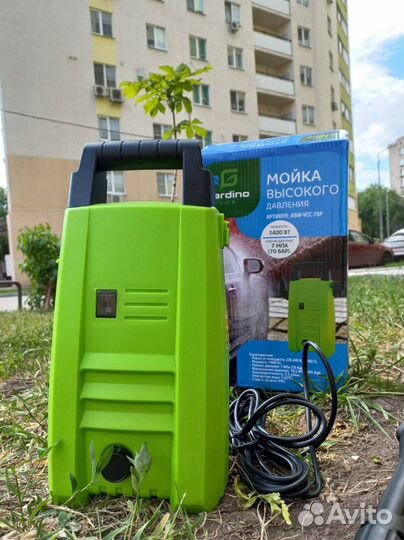 Автомобильная мойка высокого давления 1400вт