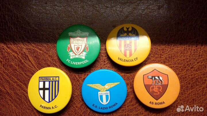 Значки зарубежных футбольных клубов