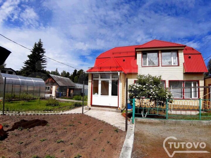 Дом 210 м² на участке 6 сот.