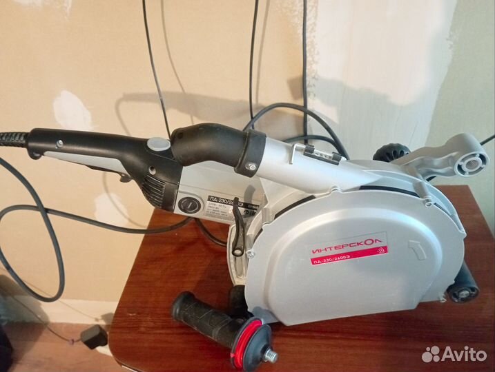 Штроборез интерскол