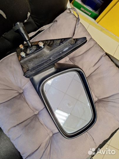 Зеркало заднего вида правое Nissan Primera P11