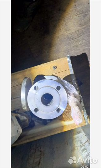 Кран задвишка флянцевая трех проходная ду-50 нерже