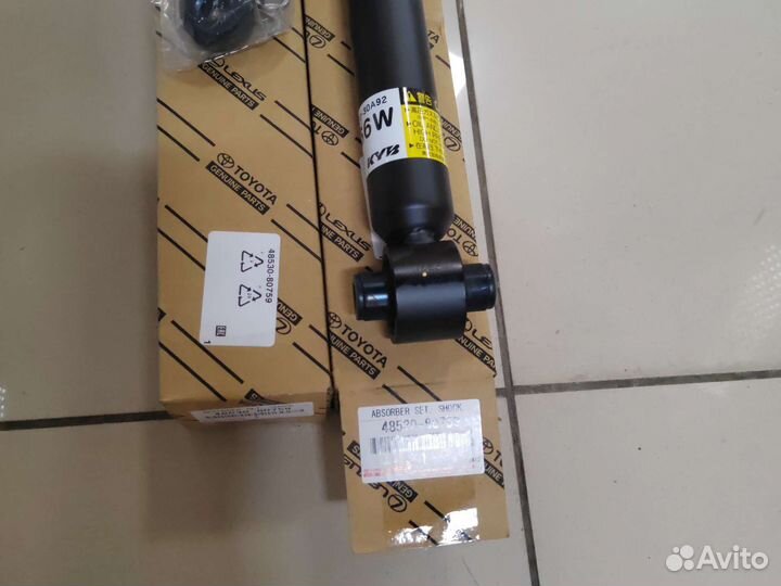 Амортизатор задний lexus gs350 AWD