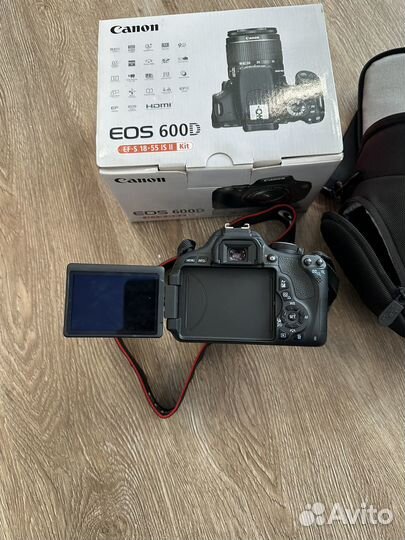 Зеркальный фотоаппарат canon 600d