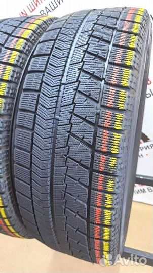 Bridgestone Blizzak VRX 215/60 R17 P