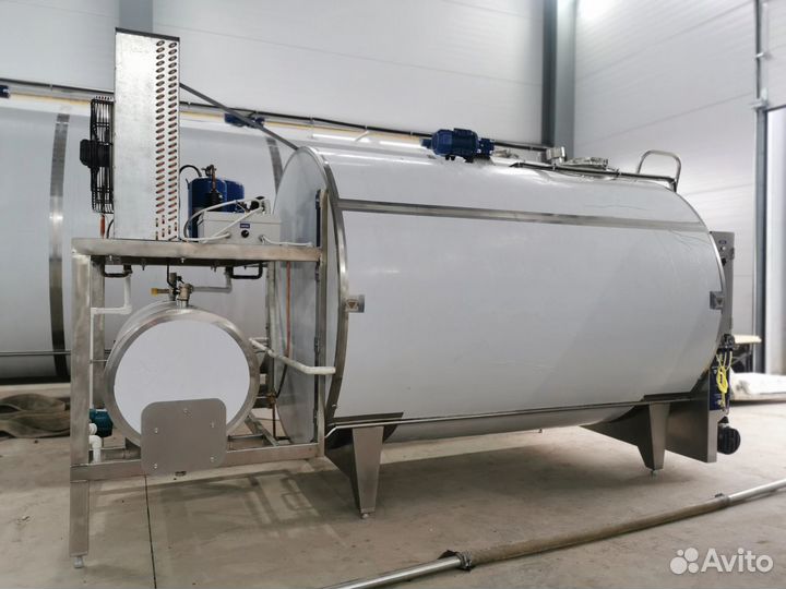 Танк молочный,охладитель молока 6000л закрытый