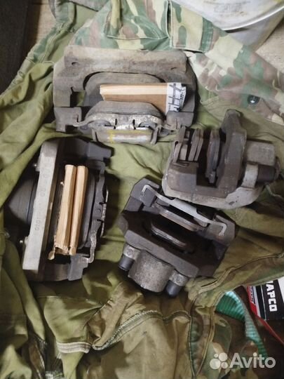 Комплект суппортов бмв х6