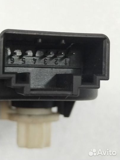 Моторчик заслонки отопителя Skoda Octavia A5 1.8