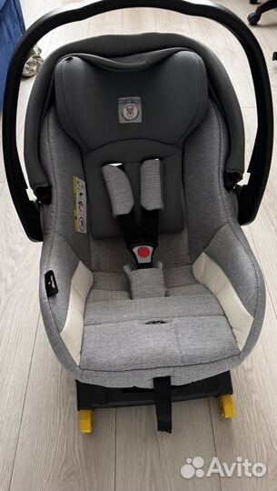 Автолюлька Peg Perego с базой Primo Viaggio SL