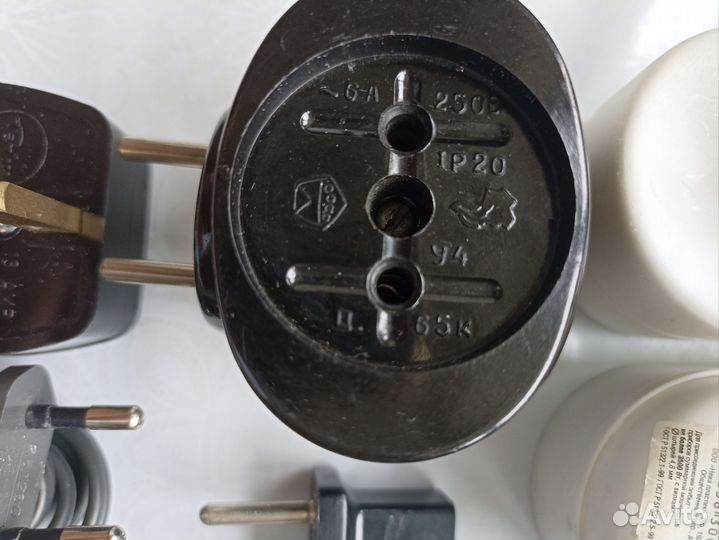 Зарядные устройства, адаптеры, наушники