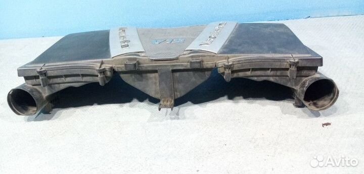 Корпус воздушного фильтра Mercedes-Benz S-Class 4