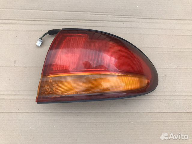 Фонарь задний правый Mazda Xedos 6