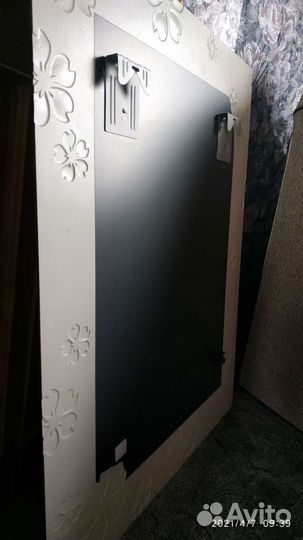 Зеркало настенное