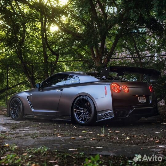 Кованые диски R20 5x114.3 на Nissan GT-R