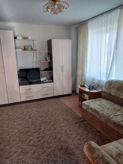 2-к. квартира, 42 м², 1/3 эт.