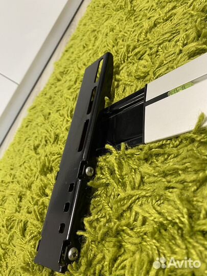 Кронштейн для телевизора