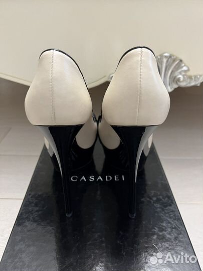 Туфли женские Casadei