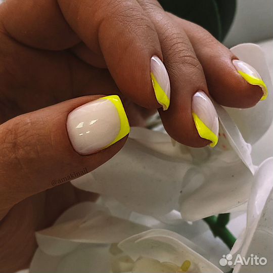 Маникюр, педикюр, брови