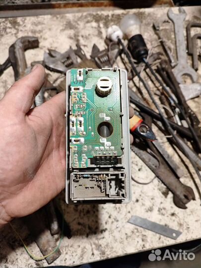 Плафон освещения салона