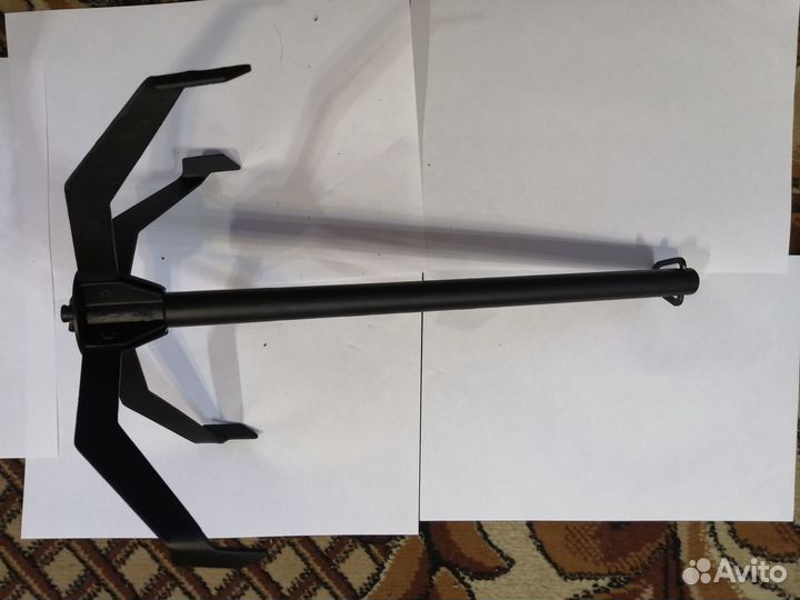 Якорь для лодки