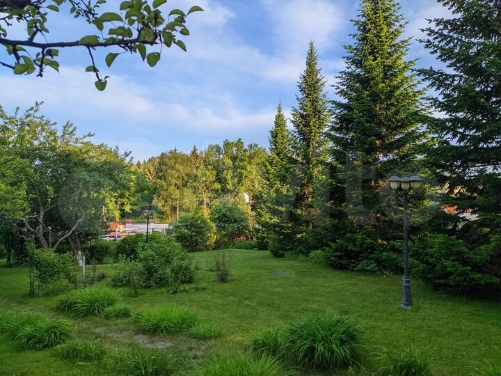 Дом 650 м² на участке 45 сот.