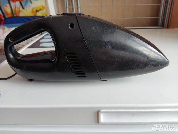 Автомобильный пылесос