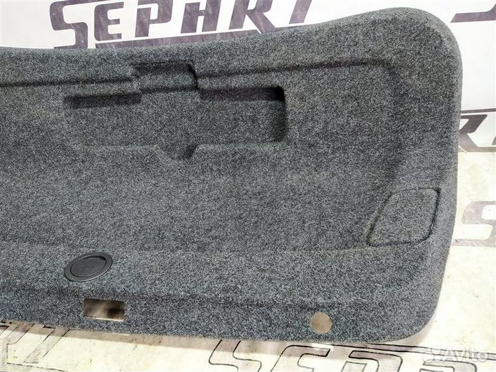 Обшивка крышки багажника Volkswagen Passat B6 1.8