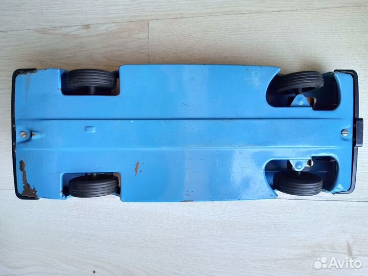 Машинка СССР железная 17 17 лен