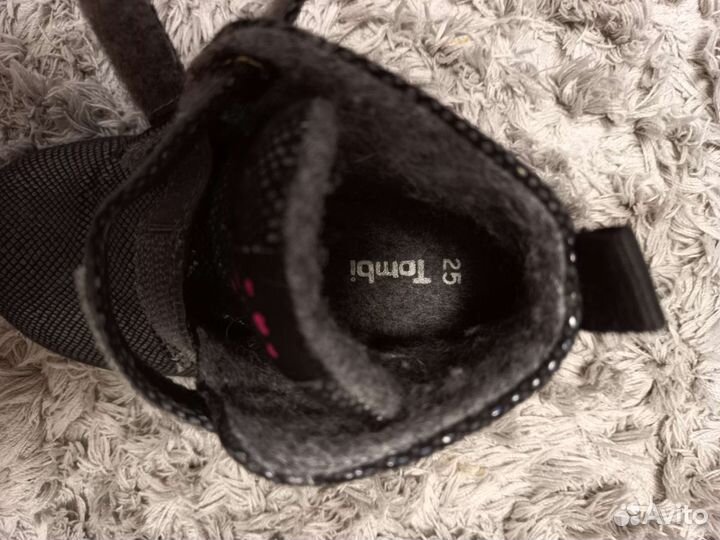 Ботинки для девочки 24,25 размер