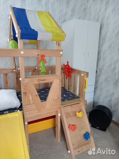 Детская кровать чердак с игровым комплексом