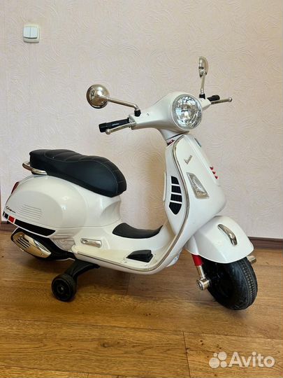 Детский электромотороллер