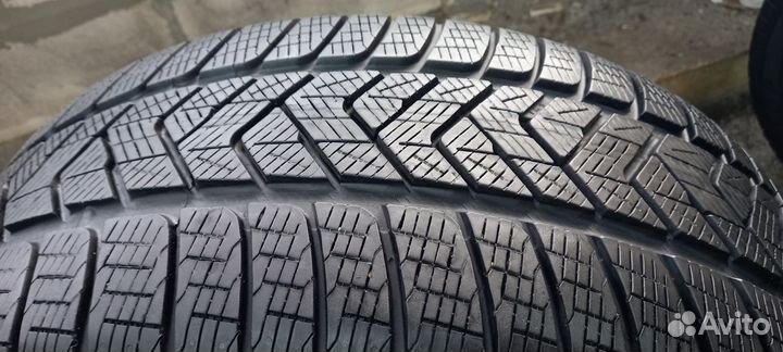 Pirelli Scorpion Winter 255/45 R20 101V