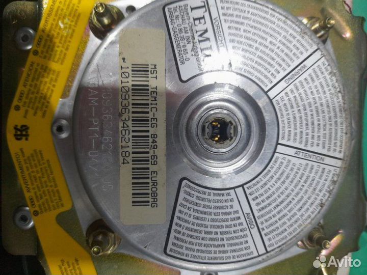 Подушка безопасности Airbag в руль Volkswagen Golf