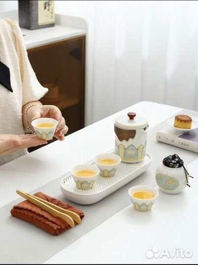 Набор для чайной церемонии на 4 персоны в кейсе