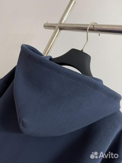 Зипхуди однотонное Louis Vuitton