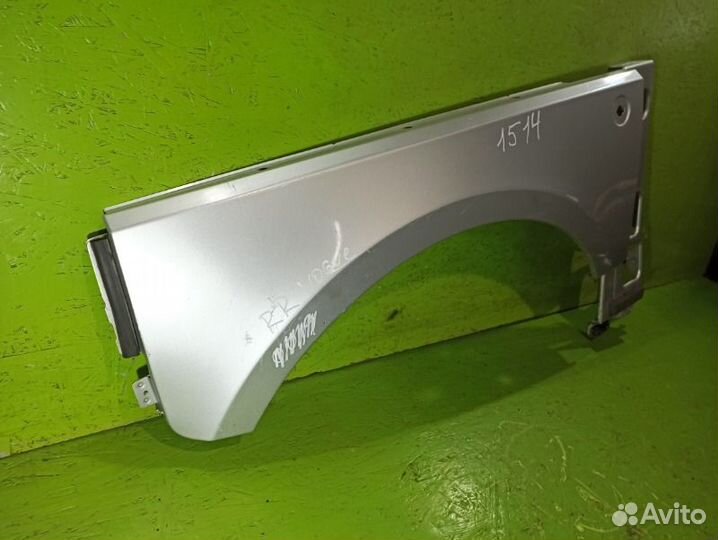 Крыло переднее левое Land Rover Range Rover Vogue