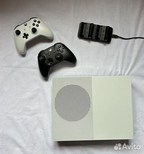 Xbox One S