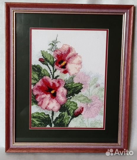 Картина, вышитая крестиком