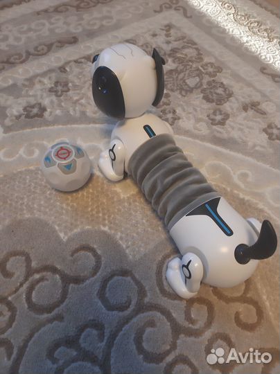 Собака-робот Дэкел, Silverlit