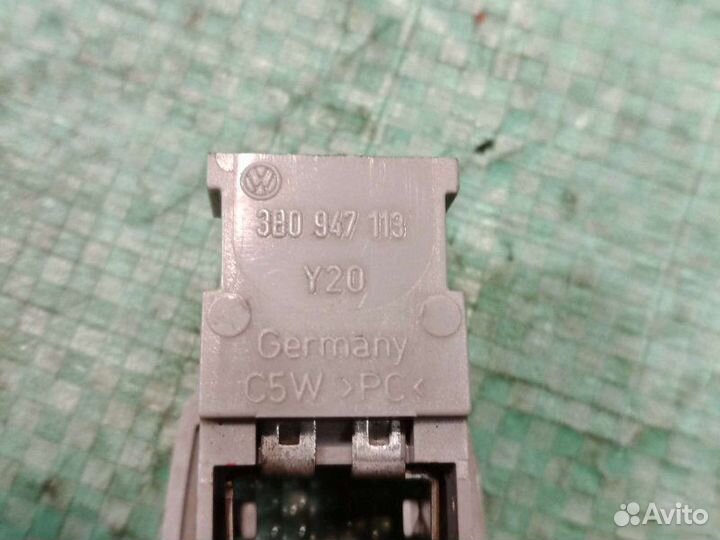 Плафон салонный Volkswagen Jetta 4