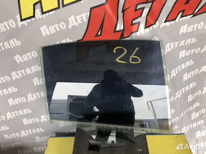 Стекло боковое заднее правое BMW 3 F30 2011-2018