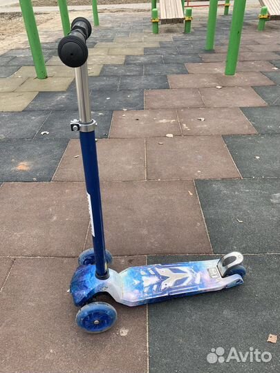 Самокат Reaction Mic трехколесный детский до 50 кг