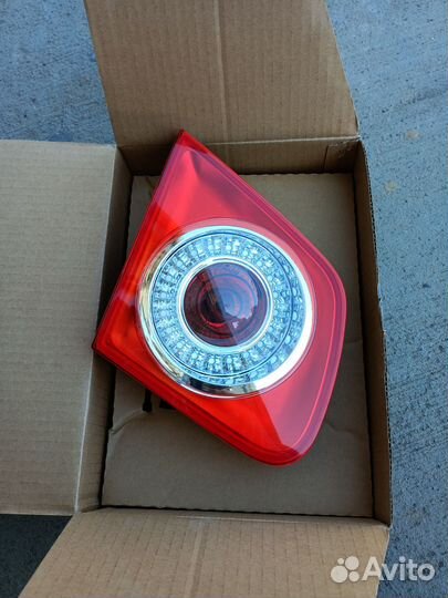Фонарь задний внутр лев VW jetta 05