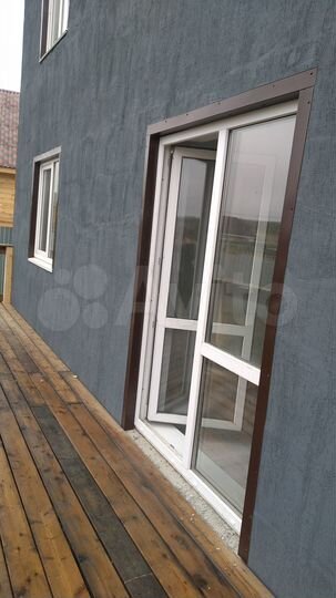 Дом 180 м² на участке 7 сот.