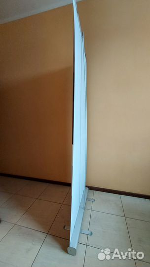 Складной мобильный ролл ап стенд